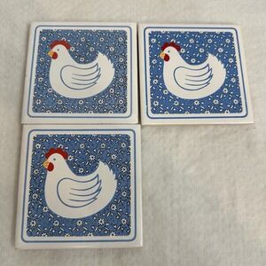 Lot of 3 Vintage Chicken Tiles Coasters Wall Hangings Trivets Footed Farm Blue‎